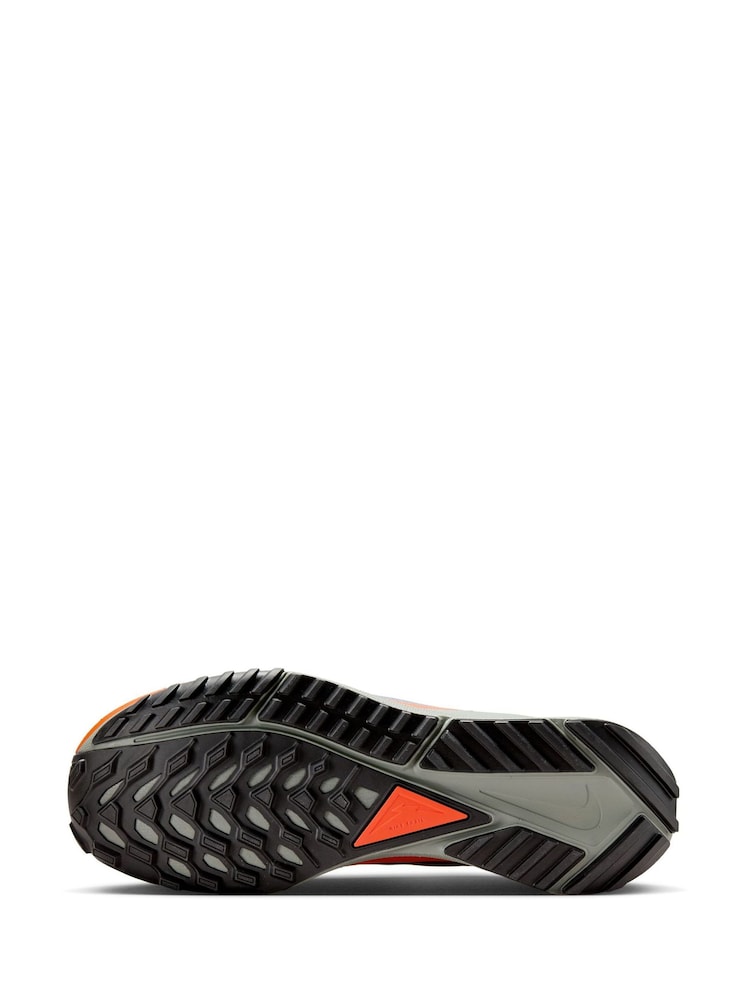 Nike Grey/Orange React Pegasus Trail 4 Gore-Tex Running Trainers - Image 10 of 13