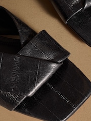 Negro - Sandalias planas tipo mule Medway de Russell & Bromley - Imagen 6 de 12