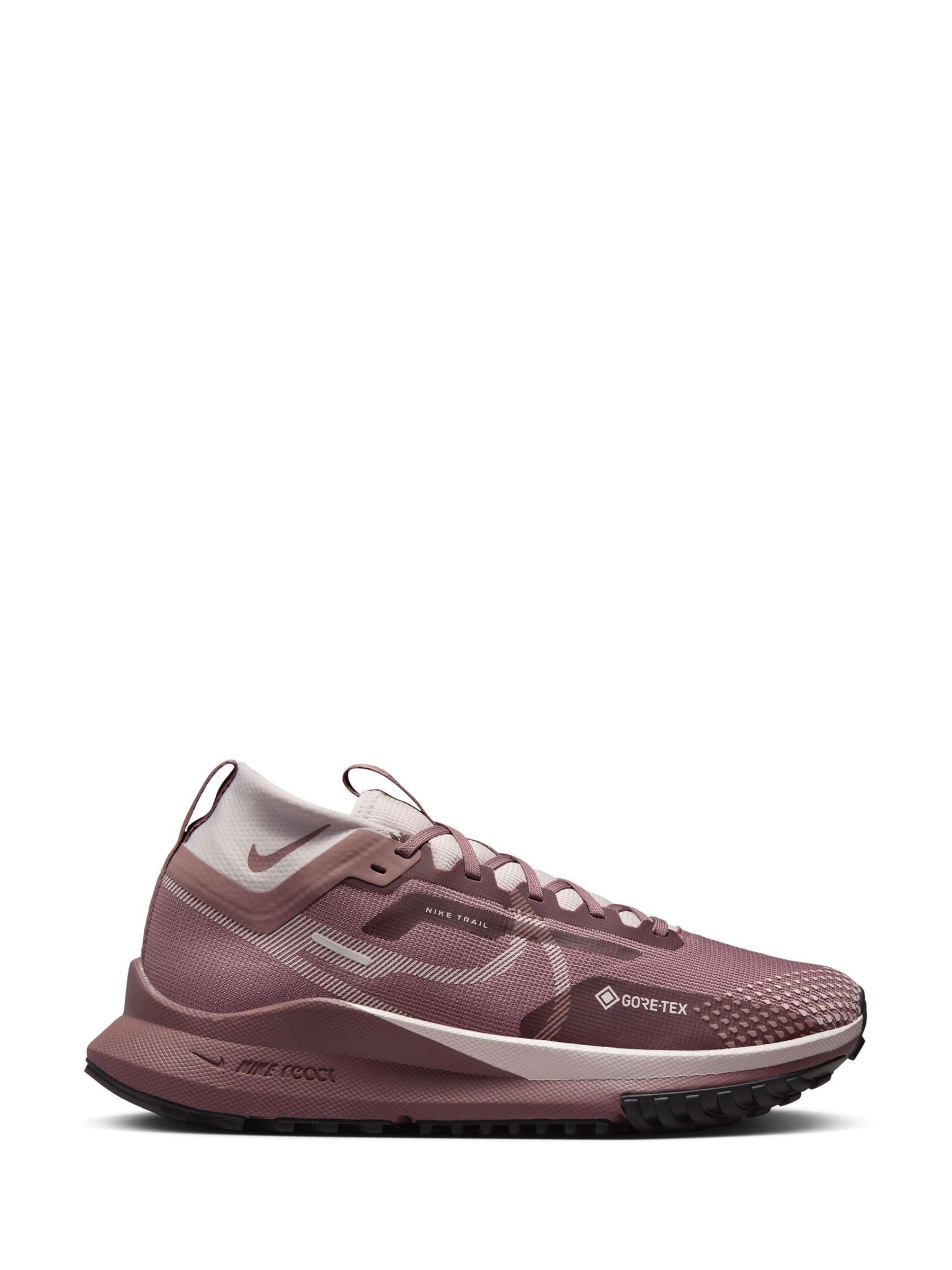 Nike waterproof pegasus clearance