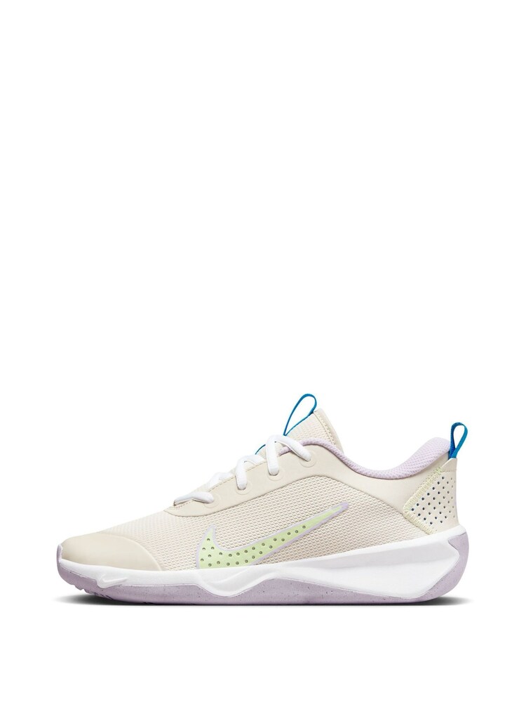 Nike White Omni Multi Court Indoor Court Shoes - Image 2 of 10