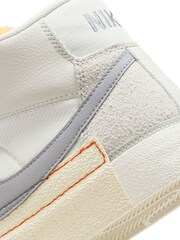 Nike Beige Blazer 77 Pro Club Trainers - Image 9 of 11