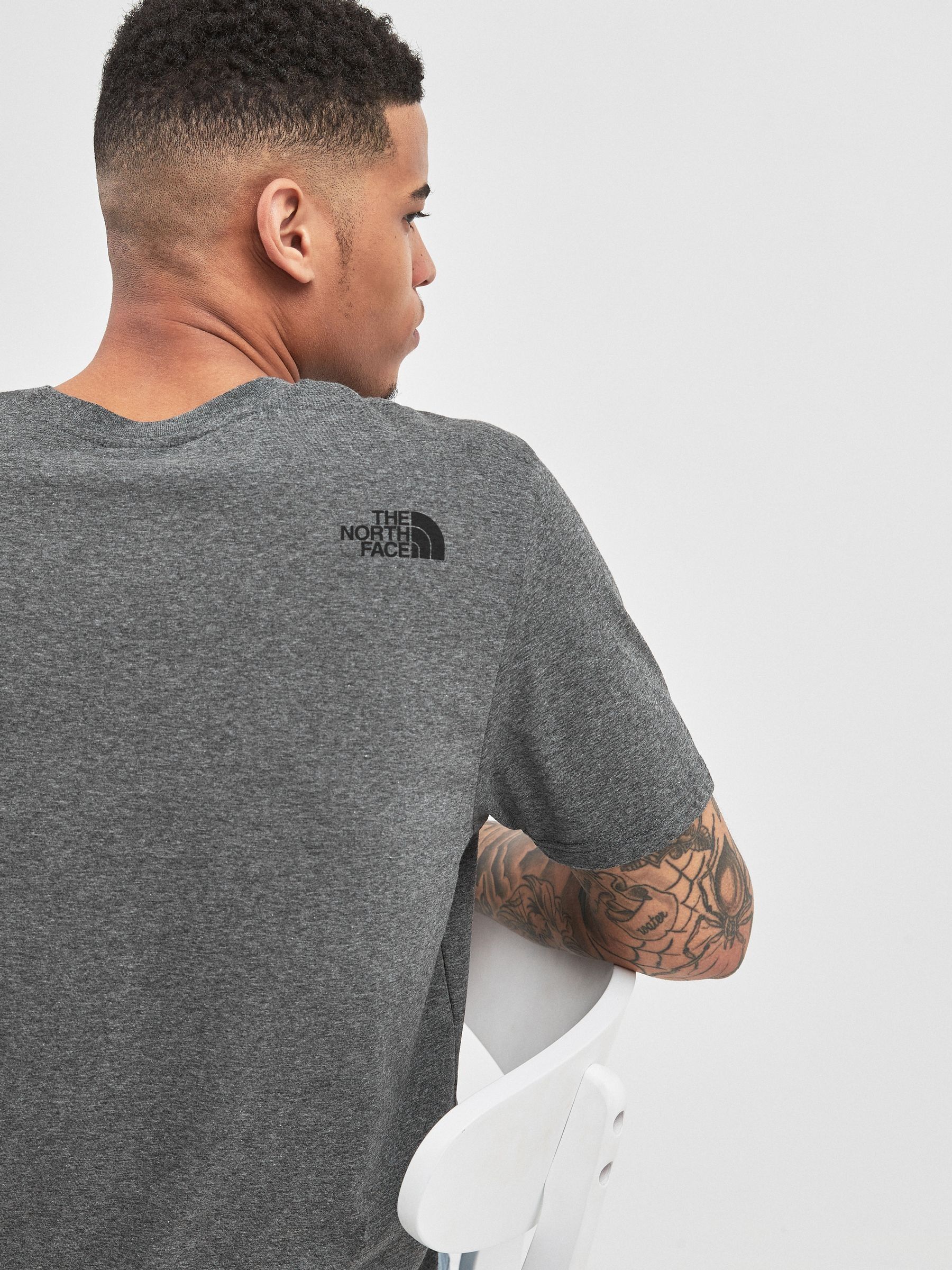 【THE NORTH FACE】 M'S SUMMIT BASE L/SR/TEE GRAY The North Face Short-Sleeve Top TNF Summits T-Shirt - Men's