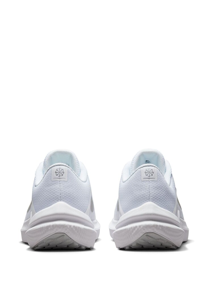 Nike White Air Winflo 10 Road Running Trainers - Image 6 of 11