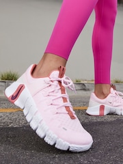 Nike Light Pink Free Metcon 5 Training Trainers - Image 13 of 13