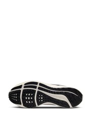 Nike White Cream Air Zoom Pegasus 40 Road Running Trainers - Image 10 of 12