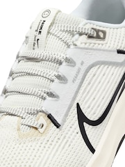 Nike White Cream Air Zoom Pegasus 40 Road Running Trainers - Image 11 of 12