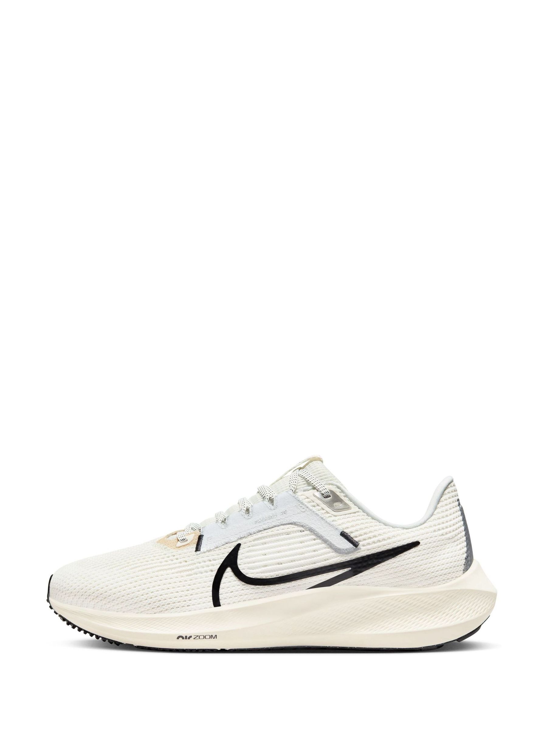 White nike running trainers womens hot sale