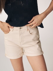 Ecru Mom Comfort Stretch Denim Shorts - Image 4 of 6