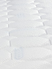 Sleepeezee Cooluxe 2000 Staycool™ White Mattress - Image 4 of 6