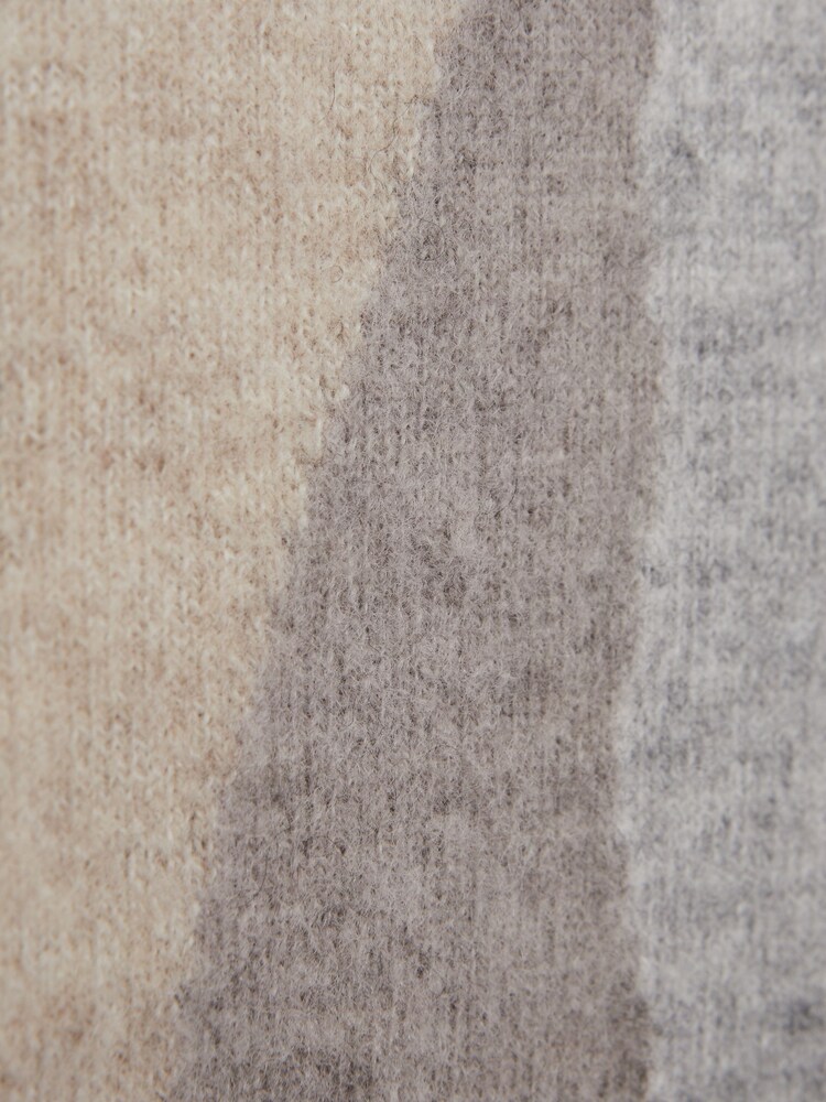 Reiss Mocha Waters 3-9 yrs Fluffy Wool Crew Neck Jumper - Image 6 of 6 Reiss Mocha Waters 3-9 yrs Fluffy Wool Crew Neck Jumper - Image 6 of 6