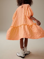Apricot/Orange - Kleid mit 3D-Struktur (3–16 Jahre) - Bild 4 von 7