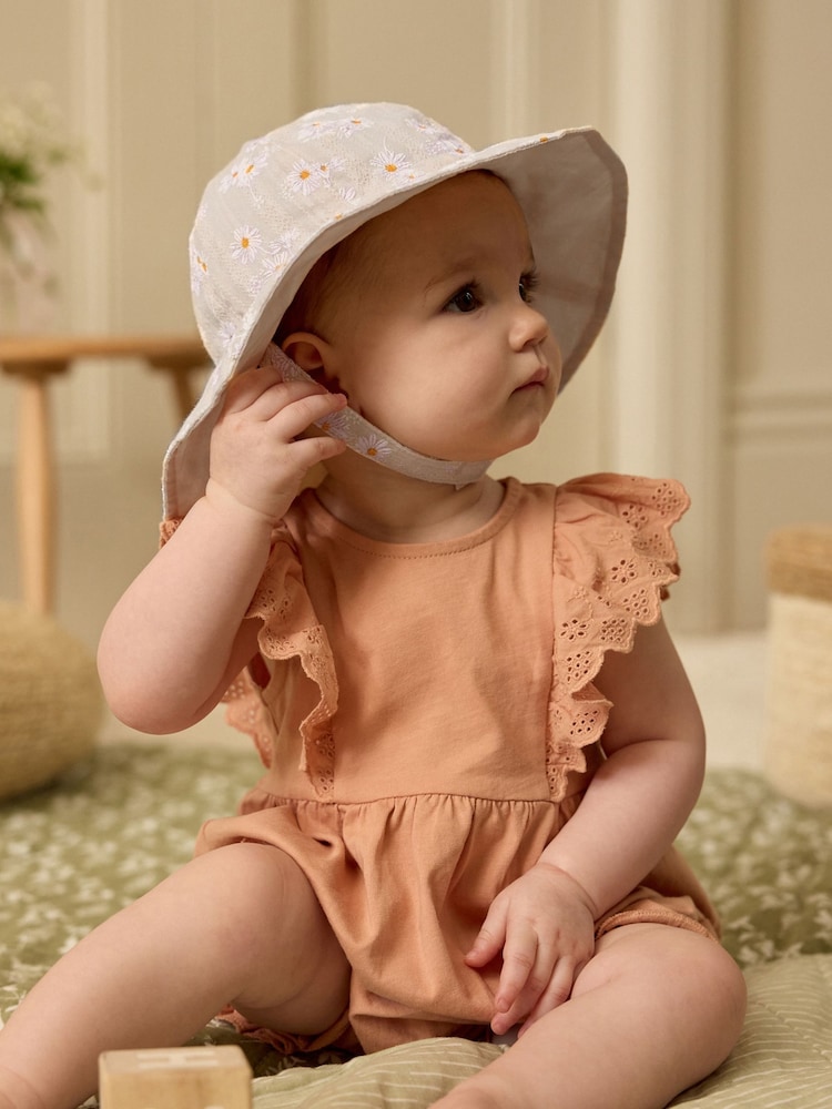 Cream Daisy Baby Wide Brim Bucket Hat (0mths-2yrs) - Image 2 of 4
