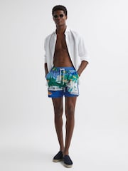 Reiss Blue Multi Lake Reiss | Ché Bespoke Print Drawstring Swim Shorts - Image 5 of 6