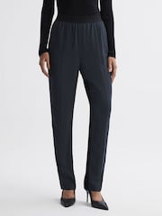 Reiss Leona Tapered Hose mit geteiltem Saum - Bild 5 von 5
