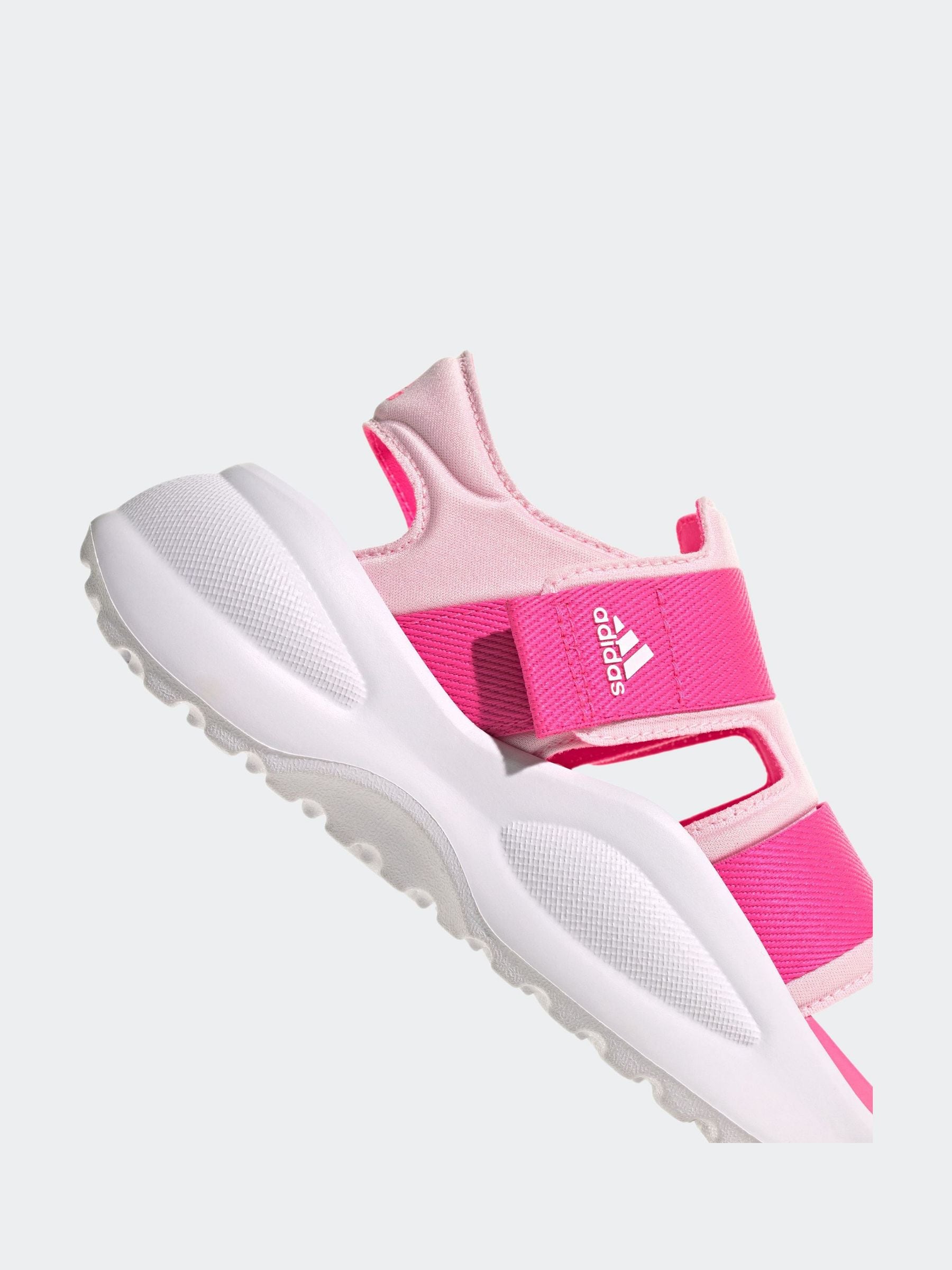 Nike adidas sandals clearance