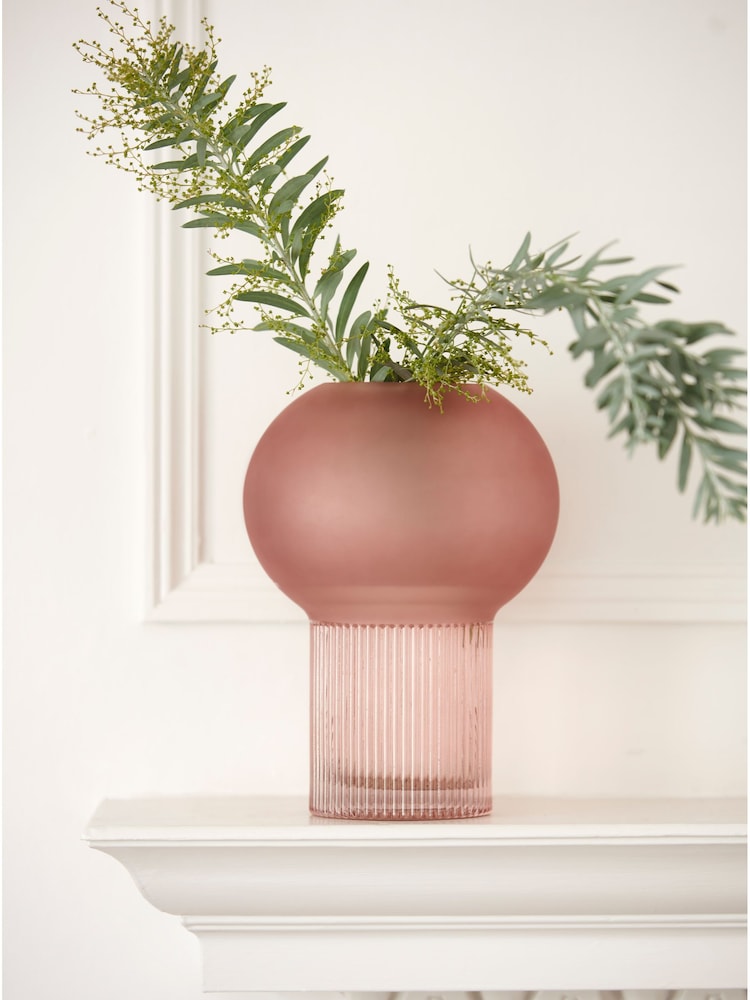 Clarke & Clarke Pink Ribbed Round Vase - Image 1 of 4