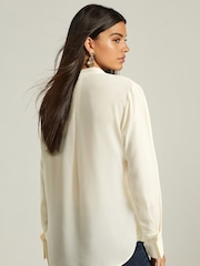 Ecru Cream Long Sleeve Overhead V-Neck Relaxed Fit Blouse - Image 3 of 7