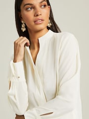 Ecru Cream Long Sleeve Overhead V-Neck Relaxed Fit Blouse - Image 4 of 7