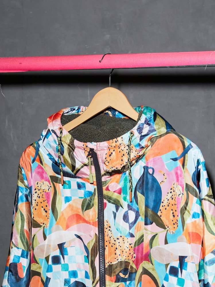 Never Fully Dressed Costa Rica Multi Waterproof Changing Robe Jacket - Image 5 of 5