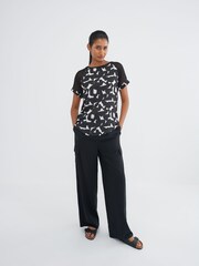 Schwarz/Weiß, Geoprint - T-Shirt aus Mischgewebe mit Raglanärmeln - Bild 3 von 6