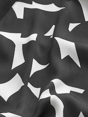 Schwarz/Weiß, Geoprint - T-Shirt aus Mischgewebe mit Raglanärmeln - Bild 6 von 6