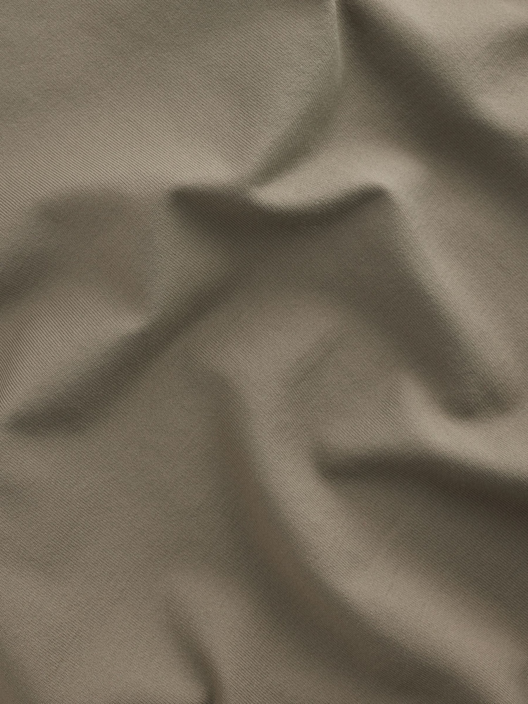 Olivgrün - Ärmelloser, weicher Body aus Polyamid mit Rundhalsausschnitt - Bild 7 von 7 Olivgrün - Ärmelloser, weicher Body aus Polyamid mit Rundhalsausschnitt - Bild 7 von 7