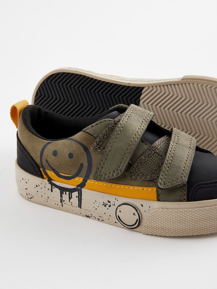 Khakigrün/Smile - Turnschuhe mit zwei Klettverschlussriemen - Bild 5 von 5 Khakigrün/Smile - Turnschuhe mit zwei Klettverschlussriemen - Bild 5 von 5