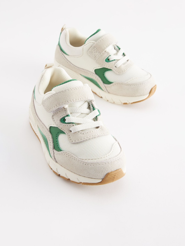 Weiß-grün - Elastischer Sportschuh mit Schnürung - Bild 2 von 6 Weiß-grün - Elastischer Sportschuh mit Schnürung - Bild 2 von 6