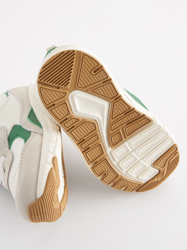 Weiß-grün - Elastischer Sportschuh mit Schnürung - Bild 6 von 6 Weiß-grün - Elastischer Sportschuh mit Schnürung - Bild 6 von 6