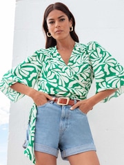 Ro&Zo Green Graphic Print Wrap Top - Image 1 of 1