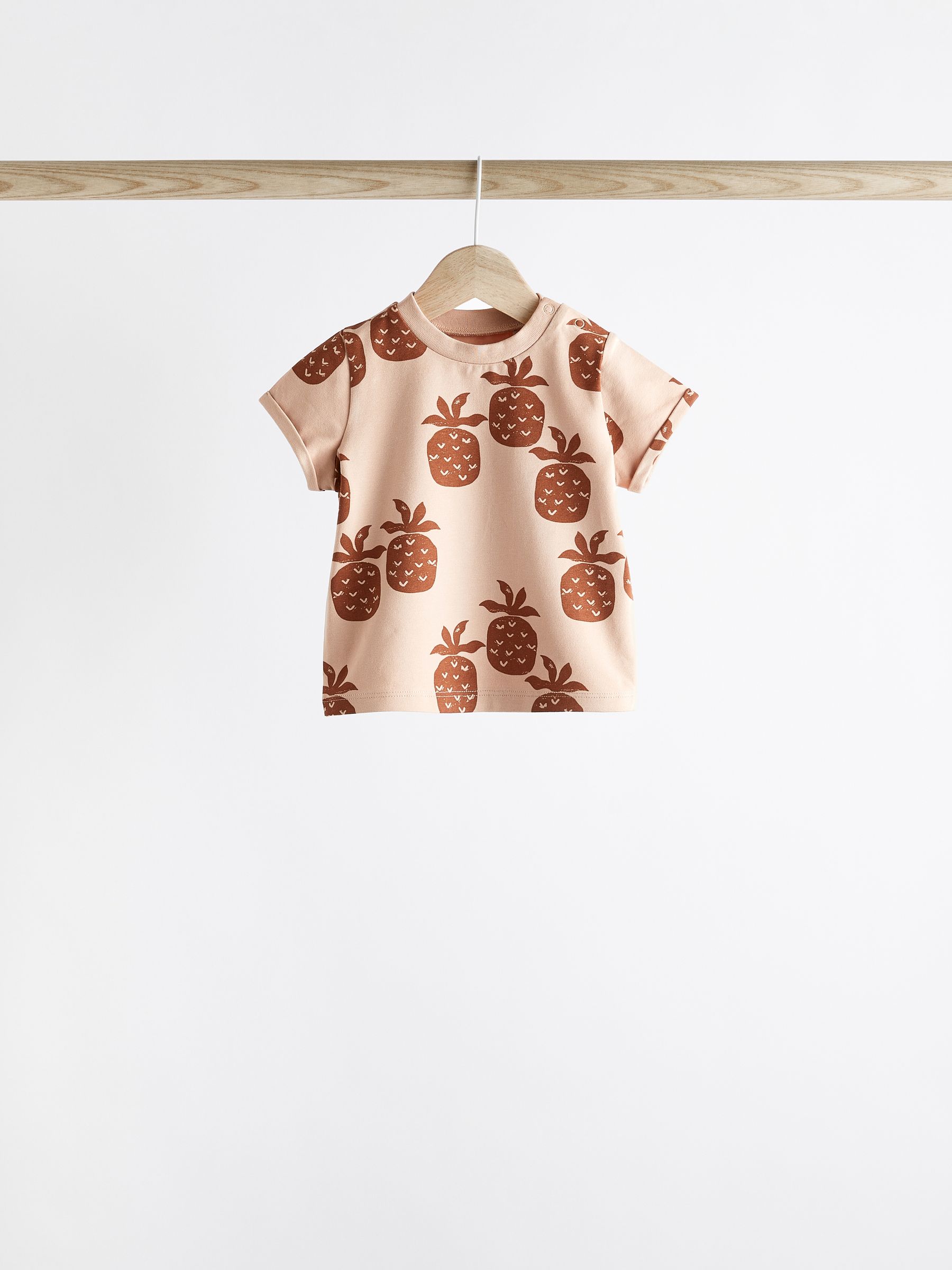 なんでも鑑定団よりも驚き！ Monochrome Buy Baby Next from Pack 3 Shorts And T-Shirts トップス
