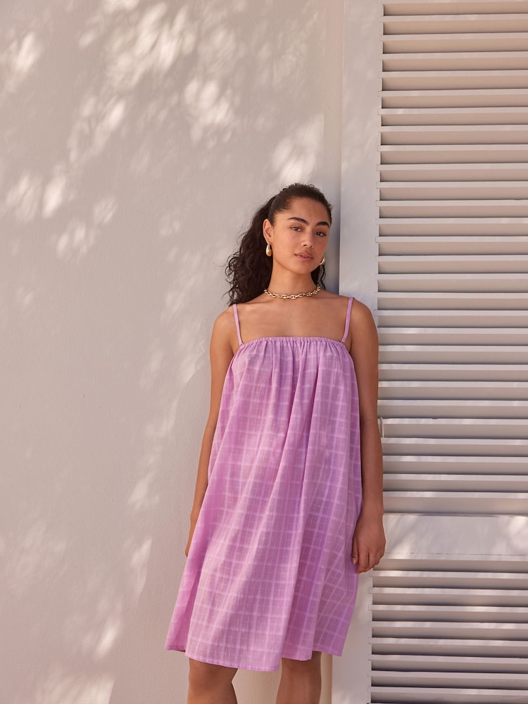 Flieder-Violett - Kurzes Sommerkleid - Bild 2 von 6 Flieder-Violett - Kurzes Sommerkleid - Bild 2 von 6