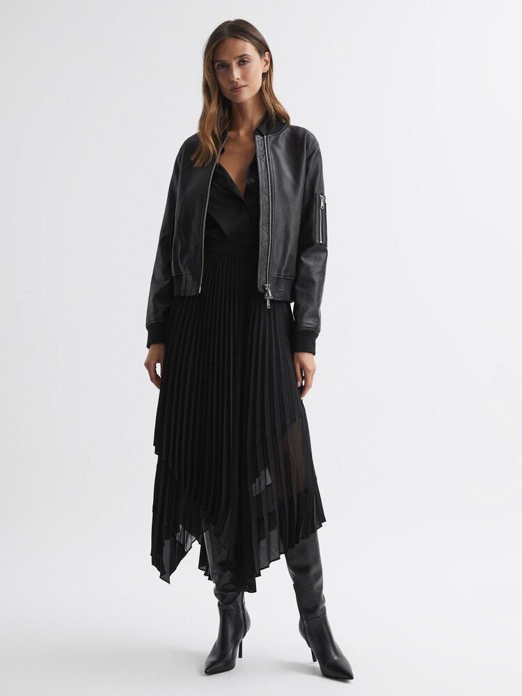 Reiss Black Gracyn Leather Knee High Heeled Boots - Image 2 of 10 Reiss Black Gracyn Leather Knee High Heeled Boots - Image 2 of 10