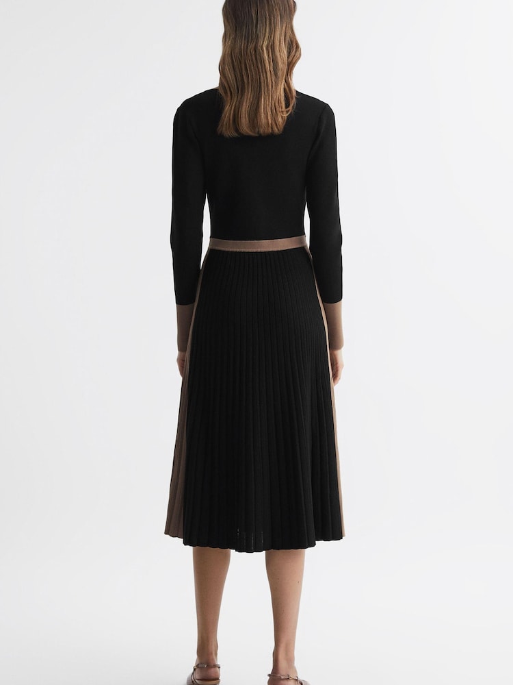 Reiss Black/Camel Mia Knitted Colourblock Pleated Midi Dress - Image 4 of 4