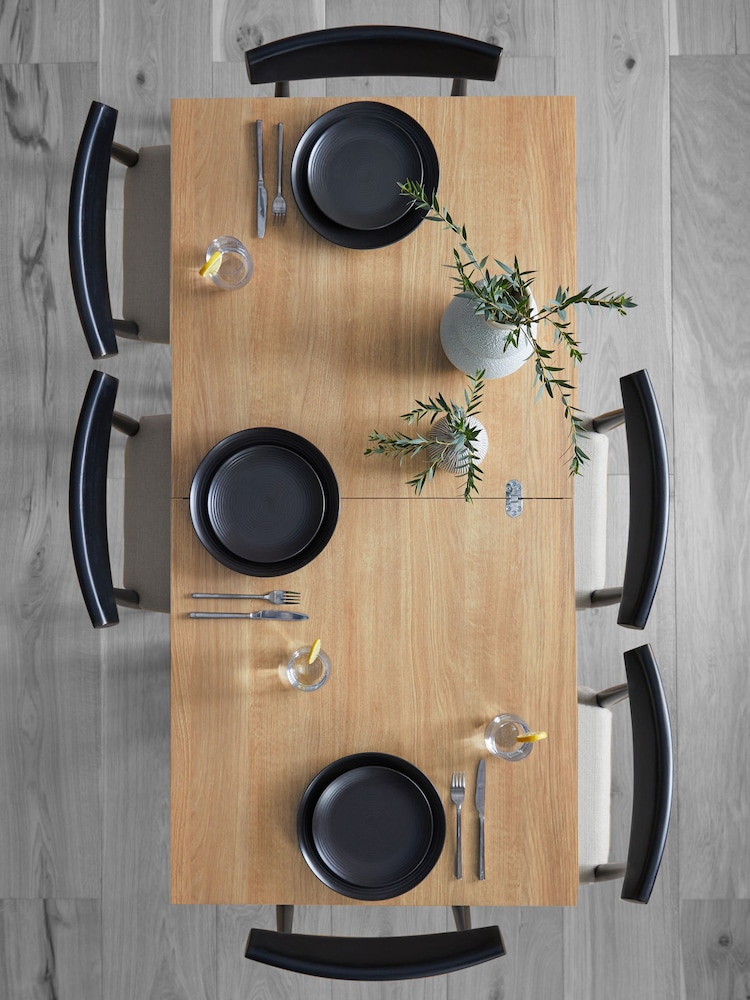 Black Malvern Malvern Oak Effect 4 to 6 Seater Extending Dining Table - Image 2 of 7
