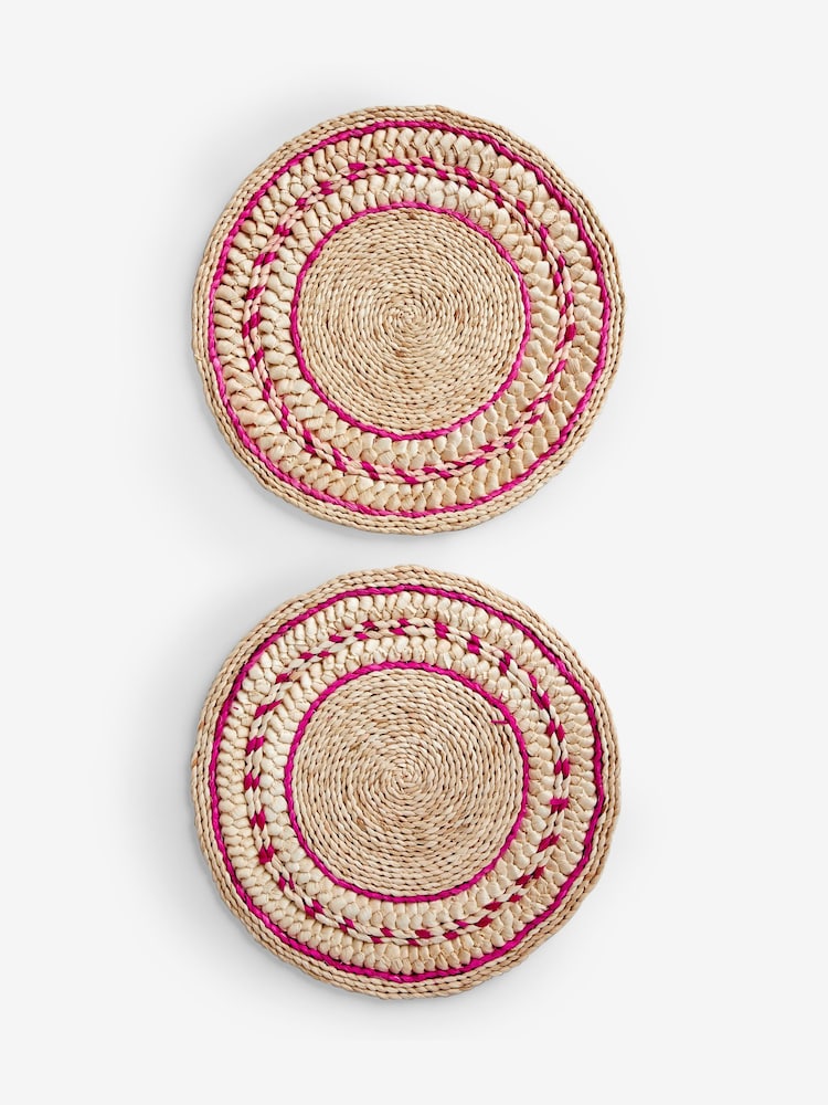 Set of 2 Pink Woven Seagrass Placemats - Image 3 of 3