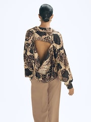 Reiss Snake Flora Silk Snake Print Drape Back Shirt - Image 4 of 6