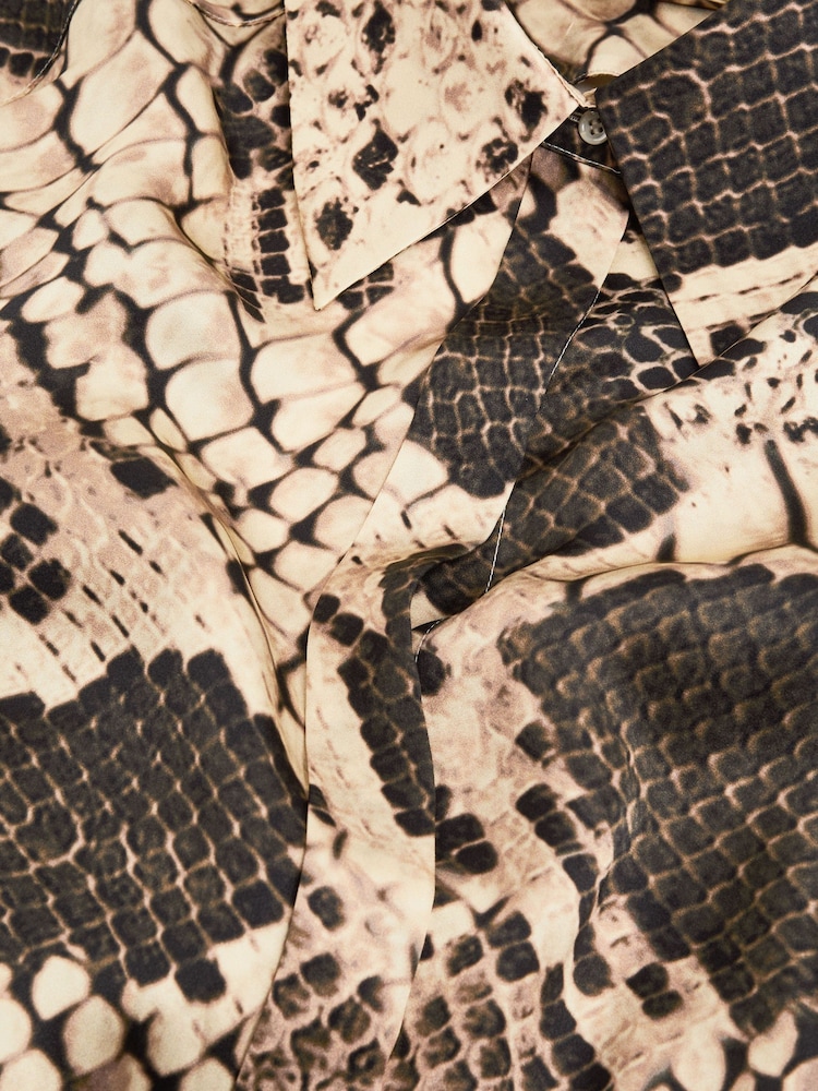 Reiss Snake Flora Silk Snake Print Drape Back Shirt - Image 6 of 6