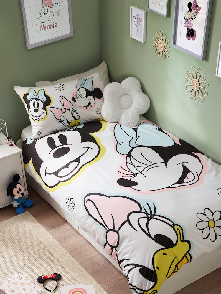 White Disney Minnie Mouse 100% Cotton Single Duvet Cover and Pillowcase Set - Image 1 of 10