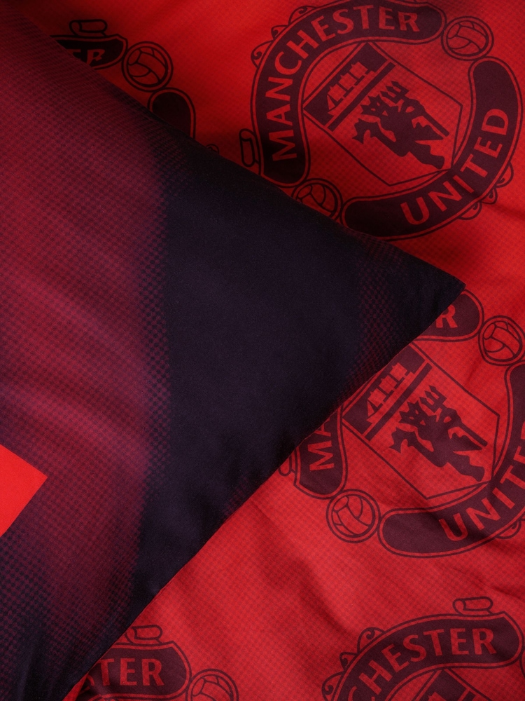 Red Manchester United 100% Cotton Duvet Cover and Pillowcase Set - Image 10 of 10 Red Manchester United 100% Cotton Duvet Cover and Pillowcase Set - Image 10 of 10