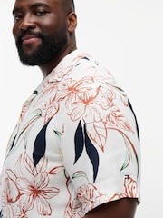 Tommy Hilfiger Cream Plus Regular Tropical Print Linen Short Sleeve Shirt - Image 4 of 5