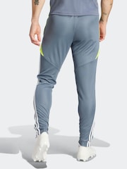 Azul de Chrome - Pantalones de chándal deportivos Tiro 24 de adidas - Imagen 2 de 6