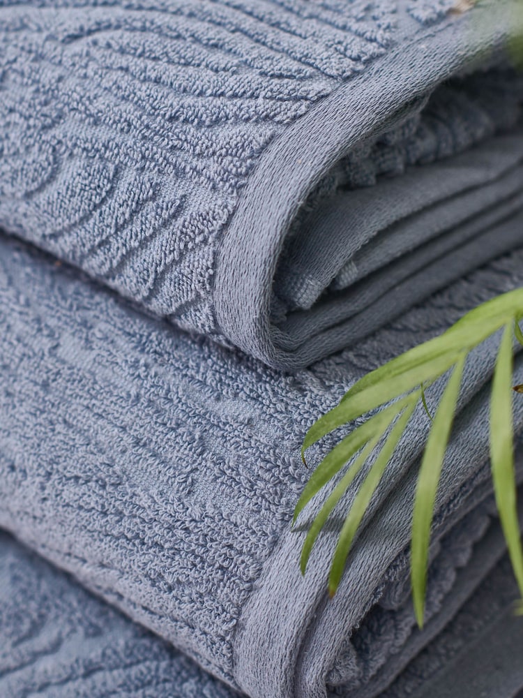 Martex Blue Pure 100 Cotton 650 GSM Towel - Image 2 of 4 Martex Blue Pure 100 Cotton 650 GSM Towel - Image 2 of 4