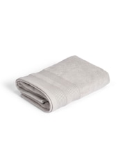 Martex Grey Pure 650 GSM 100% Cotton Towel - Image 4 of 4