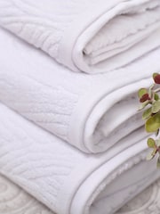 Martex White Pure 100% Cotton 650 GSM Towel - Image 2 of 4