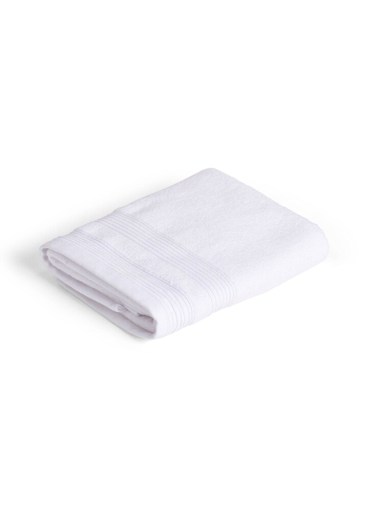 Martex White Pure 650 GSM 100% Cotton 100% Cotton Towel - Image 4 of 4 Martex White Pure 650 GSM 100% Cotton 100% Cotton Towel - Image 4 of 4