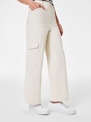 Spanx Green Stretch Twill Cropped Cargo Trousers - Image 3 of 5