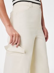 Spanx Green Stretch Twill Cropped Cargo Trousers - Image 4 of 5