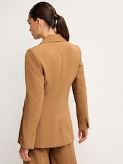 Kamelbraun - Figurbetonter Edge-to-Edge-Blazer aus Krepp - Bild 4 von 7