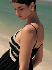 Schwarz/Weiß - Sommerliches Maxikleid mit Häkelspitze - Bild 7 von 9